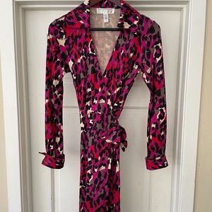 Diane Von Furstenberg Vintage Wrap Dress Cir.Early 2000’s.  Leopard Print